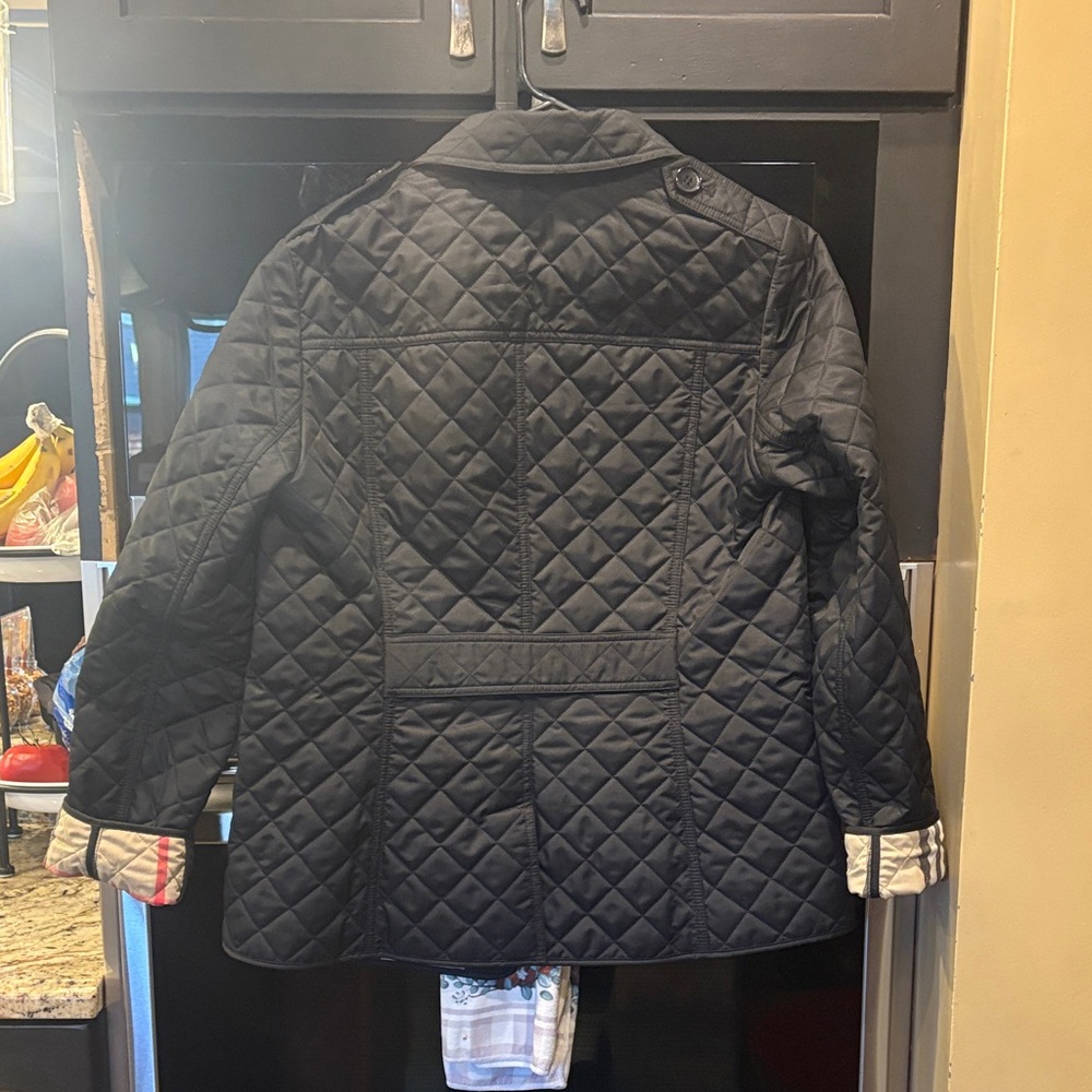 Burberry Black Quilted Jacket with Plaid Lining - Picture 2 of 3
